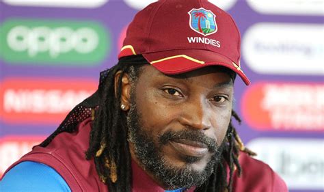 Chris Gayle first to hit 1,000 sixes in T20 cricket