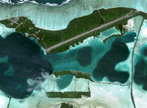 Librarian on Palmyra Atoll: More on the Palmyra Atoll Airstrip