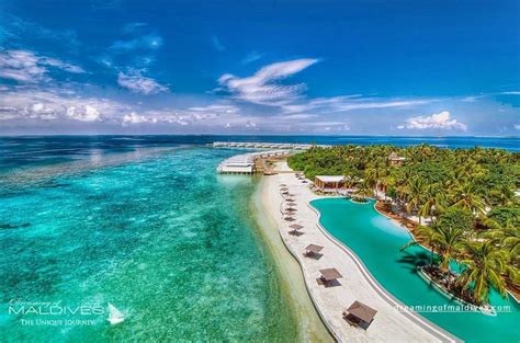 39 Beautiful Aerial Views of Maldives Island Resorts