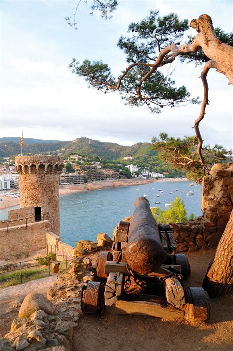 Tossa de Mar #CostaBrava | Lugares de españa, Pueblos de españa ...