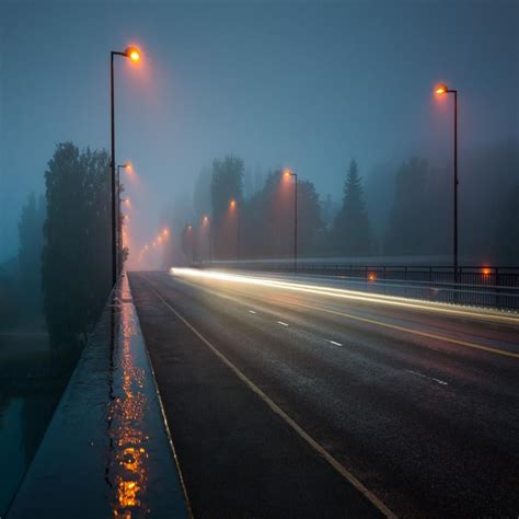 FOGGY NIGHT BRIDGE STREET LIGHTS | Night landscape, Rainy city, Urban landscape