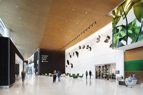 Case Study: Piedmont Atlanta Hospital — Farmboy – International Art Advisory