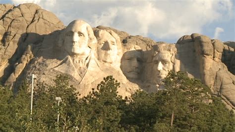 The Controversy Surrounding Mount Rushmore National Monument ...