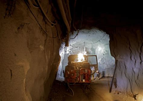 Authorities continue investigation after miner dies at Turquoise Ridge