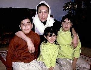 Benazir bhutto daughter family pictures images pics