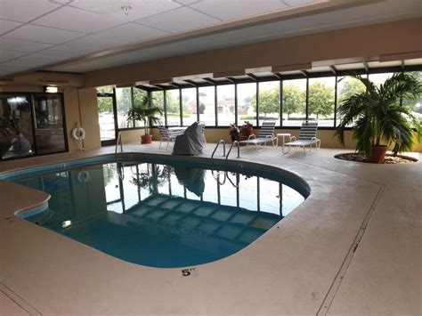 Holiday Inn Express Hotel & Suites Alcoa Knoxville Airport in Alcoa (TN ...