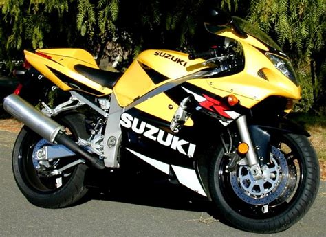 2001 Suzuki GSX-R 600 - Moto.ZombDrive.COM