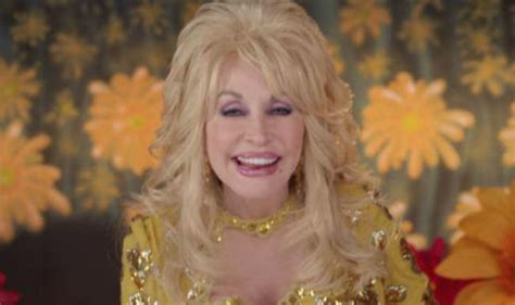 Dolly Parton renews vows as she celebrates 50th wedding anniversary ...