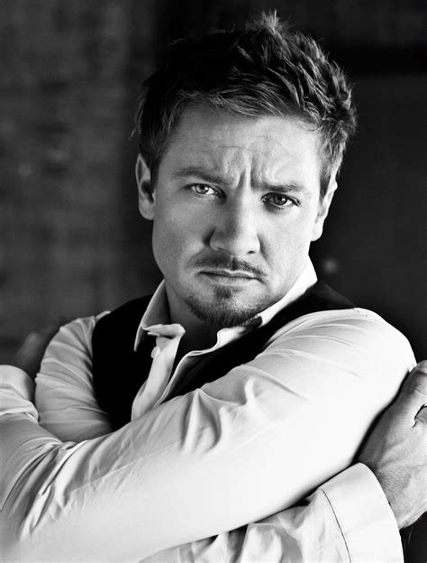 SIMPLY IRRESISTIBLE MEN | Jeremy renner, Renner, Actors