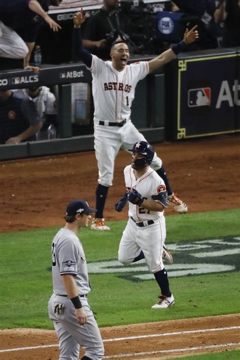 Jose Altuve's Walk-Off Home Run Sends Astros Back to the World Series