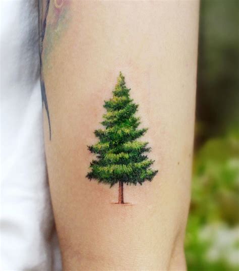 Aggregate more than 79 moon and pine tree tattoo - in.cdgdbentre