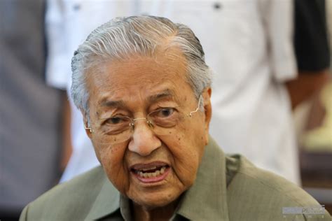 Dr Mahathir, Muhyiddin, two ex-ministers sued over HSR cancellation | Malaysia | The Vibes