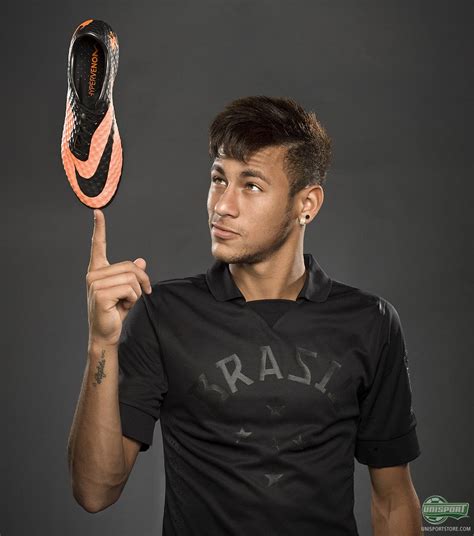 Nike Hypervenon - Neymar Jr. Interviewed in connection with the new boots