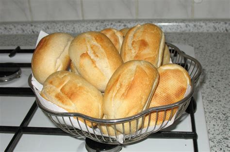 File:Bread rolls.JPG - Wikimedia Commons