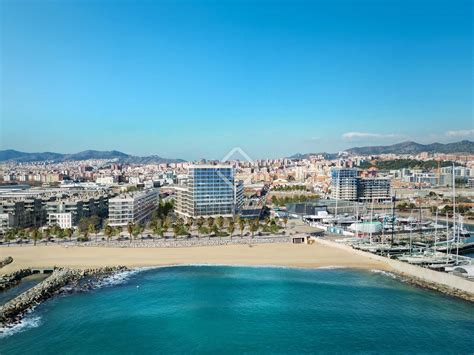 Badalona Beach: New development in Badalona - Lucas Fox