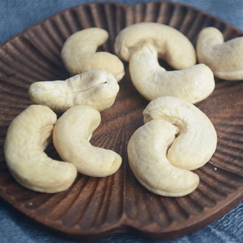 Cashew nuts Original flavor 250g raw cashew nuts Bulk new baking raw materials Unsalted pregnant ...