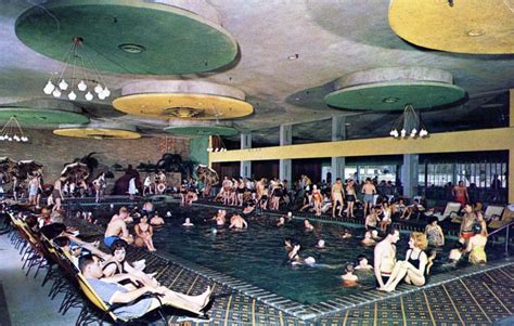 23 images of 1970's pool parties - http://www.thevintagenews.com/2015 ...