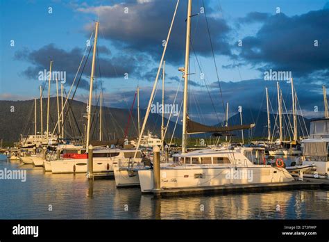 Australia, Queensland, north coast, Cairns, the Cairns esplanade, the ...