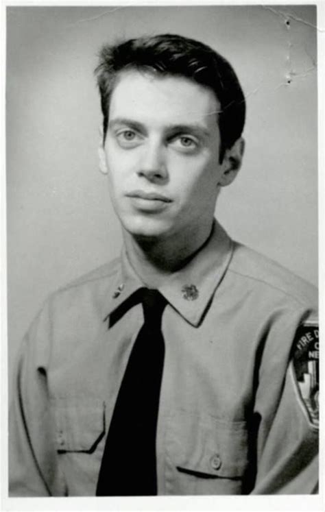 Steve Buscemi, FDNY 1976 | Steve buscemi, Buscemi, Steve buscemi young