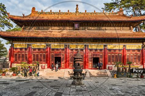 Image of Pule Temple, Eight Outer Temples Of Chengde In Hebei, China-UY740285-Picxy