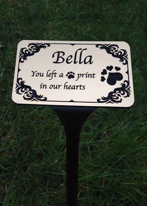 Pet Memorial Plaques on Stand – Signs – Craft Shapes – Welsh LoveSpoons ...