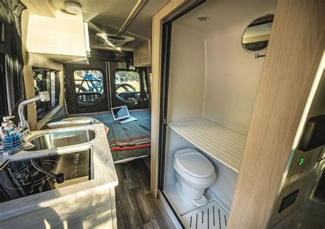 Class B Camper Van Features - THOR Industries