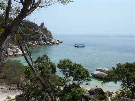 Discovering the wonderful Koh Tao beaches - While You Stay Home