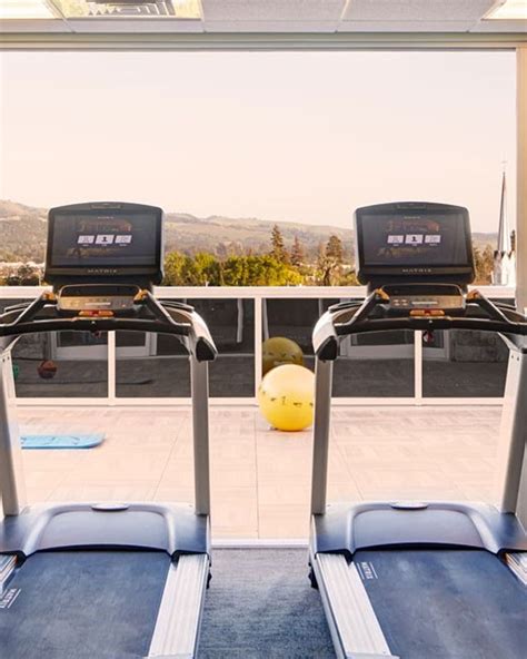 Downtown Napa Rooftop - Lounge + Bar | Archer Hotel Napa