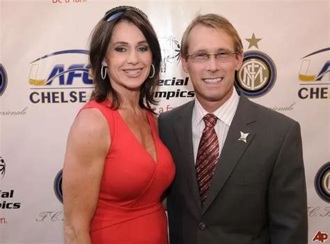 6 Things to Know About Nadia Comaneci and Husband – Bart Conner ...