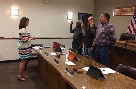 New City Council Members Sworn In – Wills Point TX