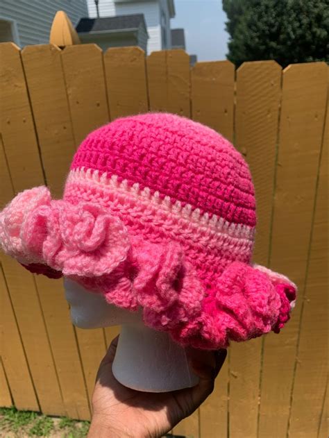 5 shades of pink crochet ruffle hat💞 | Crochet ruffle, Crochet cap, Crochet business