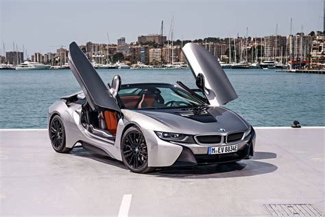 2019 BMW i8 Roadster Review - GTspirit