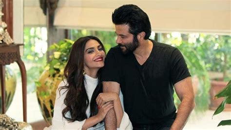 Sonam shares the secret to Anil Kapoor's good looks: Neither drinks nor smokes | Bollywood ...