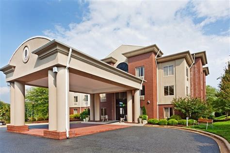 Holiday Inn Express Hotel & Suites Brevard - UPDATED 2018 Prices & Reviews (NC) - TripAdvisor