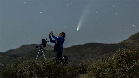 New comet to sweep past Earth: How and when to see it | LiveNOW from FOX