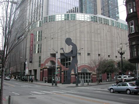 Downtown Seattle Attractions | Blarney Stone Pub & Restaurant