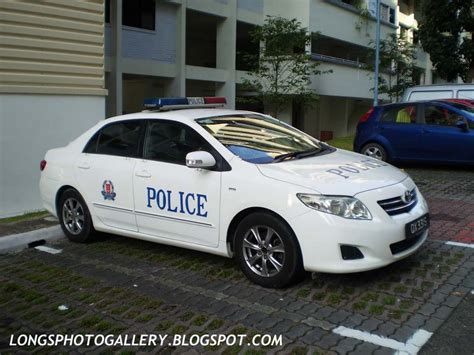 Long's Photo Gallery: Singapore Police Car: Toyota Corolla Altis