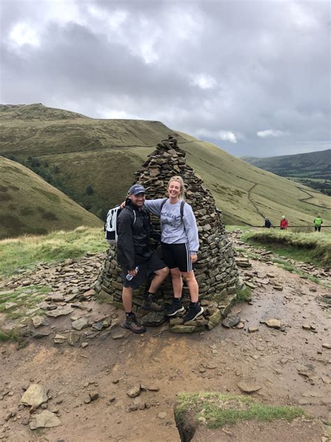 Walks from Edale: Kinder Scout Circular // Peak District - Sophie's Suitcase