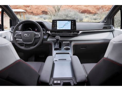 2023 Toyota Sienna: 100 Interior Photos | U.S. News