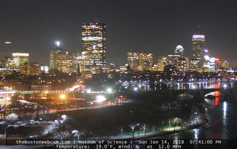 Boston Webcams - City Skyline - Memorial Bridge