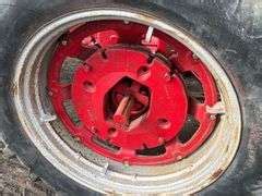 Farmall 450 - Aumann Auctions, Inc.