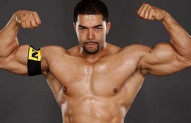 world bodybuilders pictures: american bodybuilder and wrestler david otunga