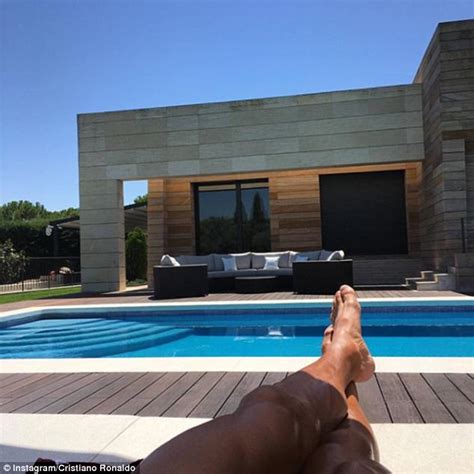 Inside Cristiano Ronaldo's £4.8m mansion | Daily Mail Online