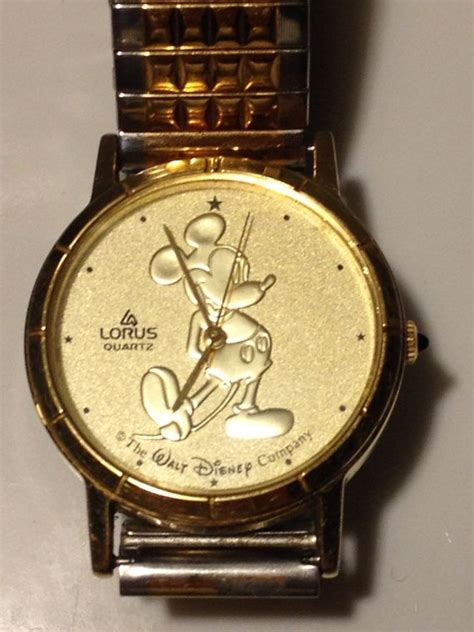 Disney Lorus Mickey Mouse V811 1400 RO Ladies Gold Coin Wrist Watch Two ...