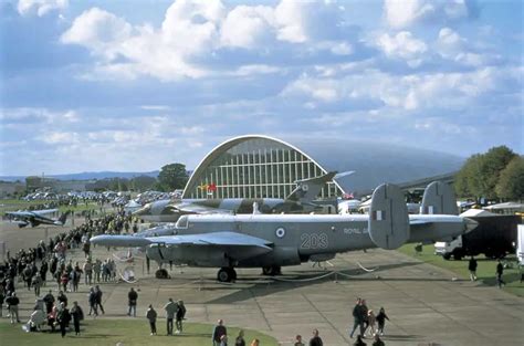 American Air Museum, Duxford Building, England - e-architect