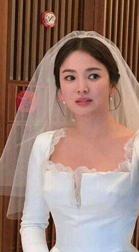 Song Hye Kyo @ Her Wedding | Bridal hairdo, Song hye kyo, Wedding