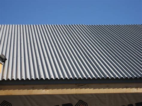 Advantages of Installing Corrugated Metal Roofing - Encykorea