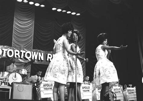 The Supremes at the Apollo Theater | Smithsonian Institution