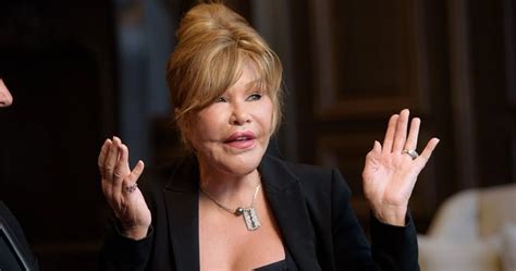 Jocelyn Wildenstein - Net Worth, Salary, Age, Height, Bio, Family, Career