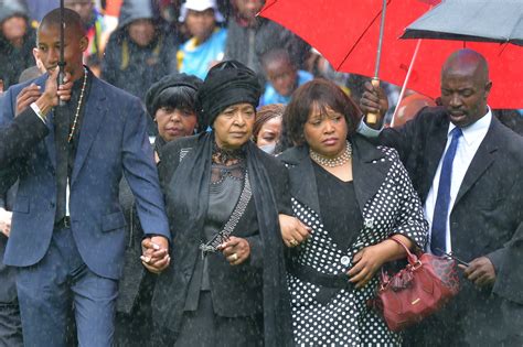 Winnie And Nelson Mandela Daughters